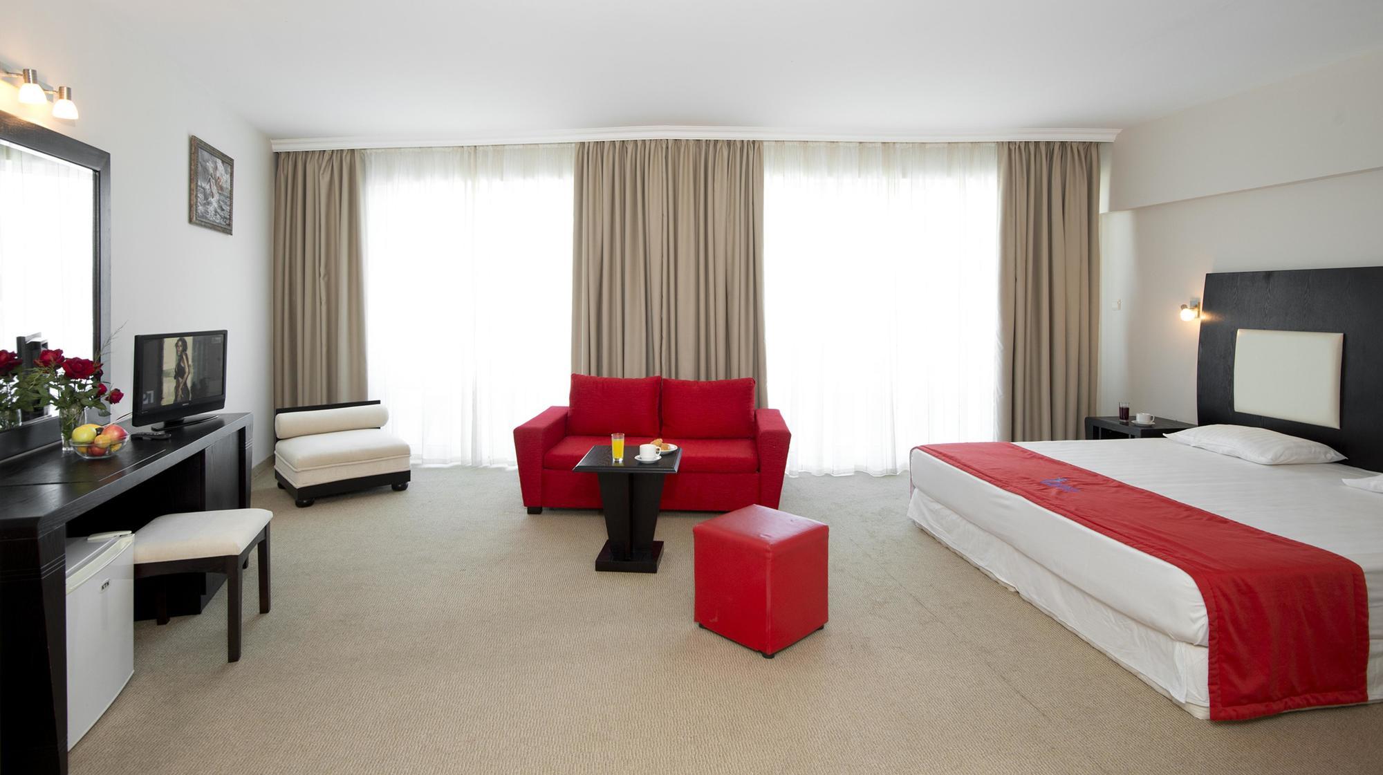 Calypso Hotel - All Incluisve ساني بيتش المظهر الخارجي الصورة