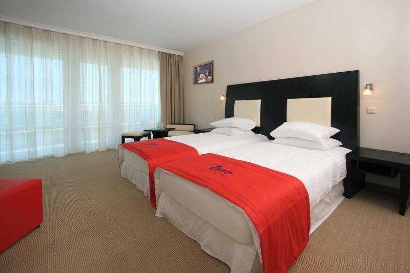 Calypso Hotel - All Incluisve ساني بيتش المظهر الخارجي الصورة