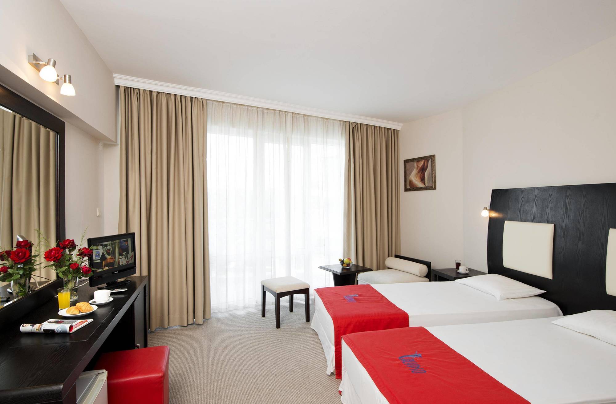 Calypso Hotel - All Incluisve ساني بيتش المظهر الخارجي الصورة